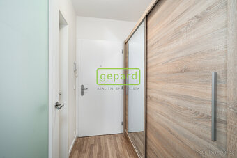 Pronájem bytové jednotky 1kk, 28 m2 - 7