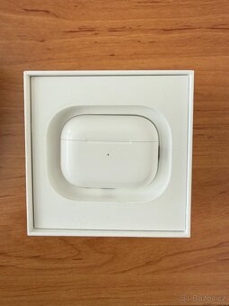 Apple AirPods Pro (2. generace) s MagSafe pouzdrem (USB-C) - - 7