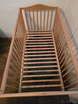 Dětská dřevěná postýlka - 7