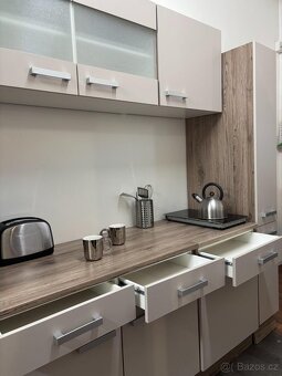 Kapučínová moderní kuchyně ALEX - 7