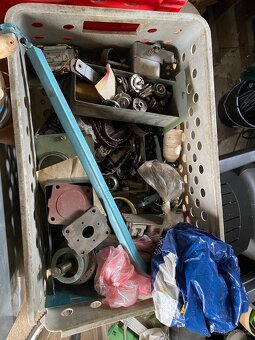 2 x šicí stroj - 7