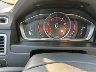 Prodám, vyměním Volvo V70 combi bifuel - 7