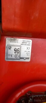 Prodám benzinovou sekačku záběr 46cm. - 7