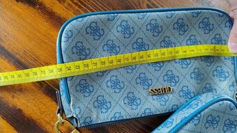 Guess crossbody kabelka - 7