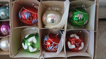 Starší Vánoční ozdoby - skleněné, kuličkové nebo jiné - 7