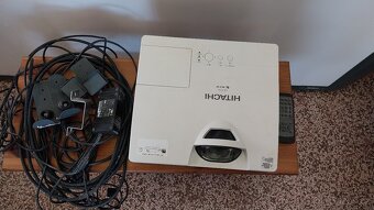 Aktivní tabule Promethean s projektorem - ActivBoard - 7