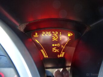 Nissan Juke 1.5 DCI r.v. 2011 (63 kw) 1.Majitel - 7