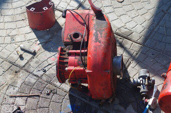 MF70 náhradní díly, z rozebraného stroje MF-70 - 7