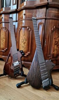 Ručně vyrobená elektrická kytara UFO - 7