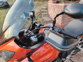 Triumph Tiger 1050 - 7