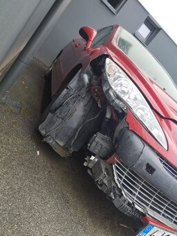 Peugeot 308 1.6 HDI 65tis.km r.v. 11/2010 - 7