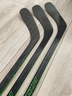 Hokejky CCM Trigger 5 levé ZÁRUKA - 7