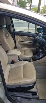 Komfortní Fiat Croma 1.9 JTD 110 kW, automat, 2005 - 7