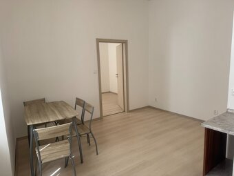 Pronájem, byt 2+kk, Plzeň - centrum, ul. V Šipce - 7