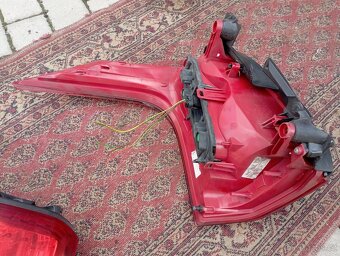 Zadní světla Peugeot 5008 - 7