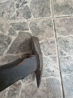 Stará hasičská sekera značená - 7