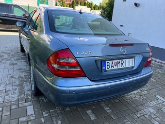 predám Mercedes E220cdi 110kW r.v. 2005 - top stav - 7