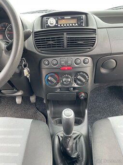 Fiat Punto 1,3 JTD 5DVEŘÍ,KLIMA,r.v. 8/2008,naj.148000km - 7