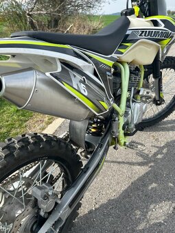 ZUUMAV 250 - 7
