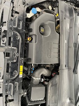 Jaguar E-Pace 2.0D 150 ADW R-Dynamic 2019 - 7