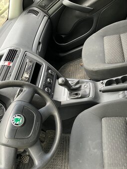 PRODEJ AUTOMOBILU ŠKODA OCTAVIA 7B2 8058 - 7