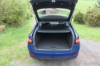 Škoda Superb 1.8 TSI 132KW STYLE,DSG,Pádla,1 Majitel - 7