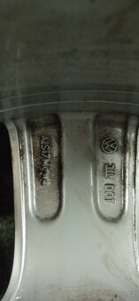 Kola vw tiguan r17 - 7