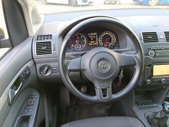 Touran 1.6 TDI TOP STAV, 6 st. manuál, 2012 - 7