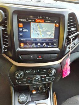 Jeep Cherokee 122t.km - 7