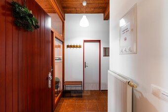 Prodej velice prostorného OV bytu 2+kk, 68 m2, s balkonem a  - 7