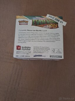 Pokemon Evolving Skies - 7