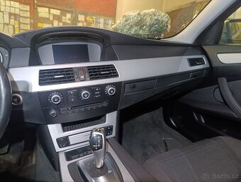BMW e61 530xd lci (díly ) - 7