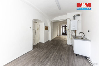 Pronájem obchodních prostor, 31 m², Kolín, ul. Legerova - 7
