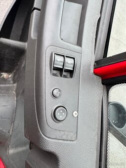 Iveco Eurocargo 120, 6valec, rozvor 3690mm. Na kontejner aut - 7