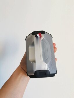 Bluetooth reproduktor s rádiem, původně 990 kč - 7