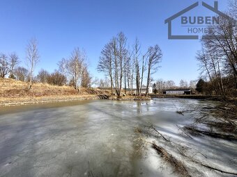 Areál bývalé pily s ubytováním, 4 haly, rybník, srub, sauna - 7