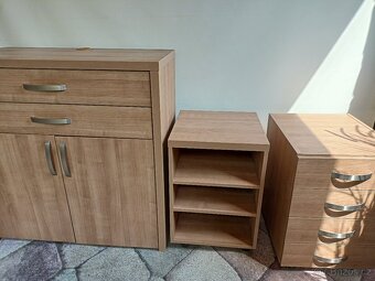 Set komoda a skříňky 4 ks - 7