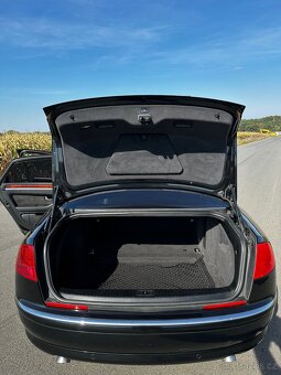 Audi A8 - 7