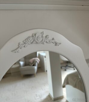 Kosmetický stolek pro slečnu - 7