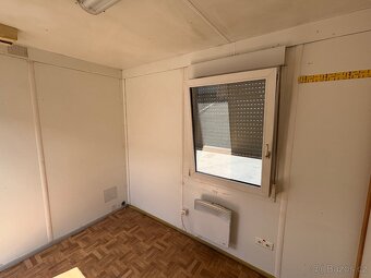 Stavební buňka / dva oddělené vstupy / 6m Containex - 7