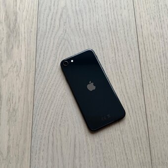 APPLE IPHONE SE 2020 128GB - ČERNÝ,BATERIE 100%, ZÁRUKA - 7