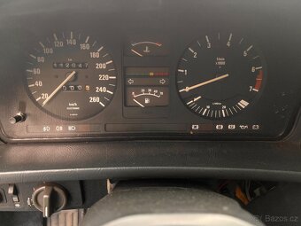 Bmw e28 535i - 7