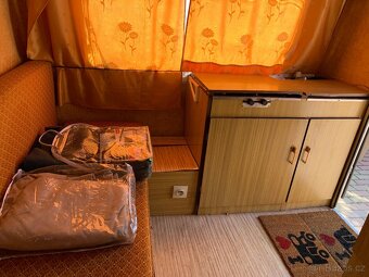 Polský karavan N126 Polák obytný přívěs - 7