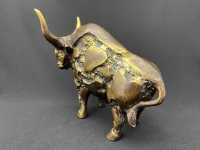 Socha bronz/mosaz Lava Bull - 7