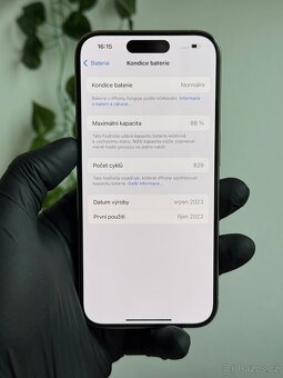 iPhone 15 Pro 256GB přírodní titan - 7