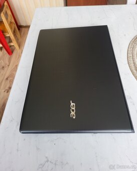 Acer Aspire E15 (E5-575G-53U1) i5 th 7 Gen 256 GB SSD - 7
