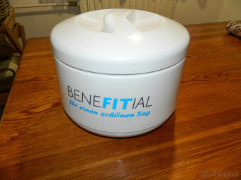 FRITÉZA NA SMAŽENÍ HRANOLKŮ A JOGURTOVAČ - 7