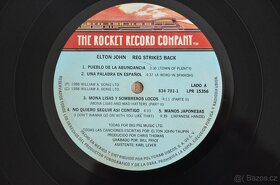 Vinylová Deska Elton John Reg Strikes Back - 7