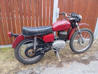 ČZ 175/482 Trail, Yamaha XT 500 - 7
