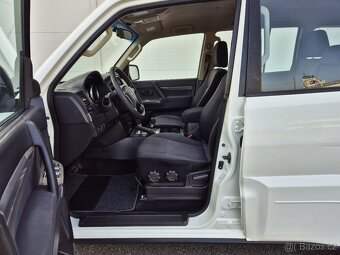 MITSUBISHI PAJERO 3.2DiD 140KW 2016 1.MAJITEL XENON-7 MÍST - 7